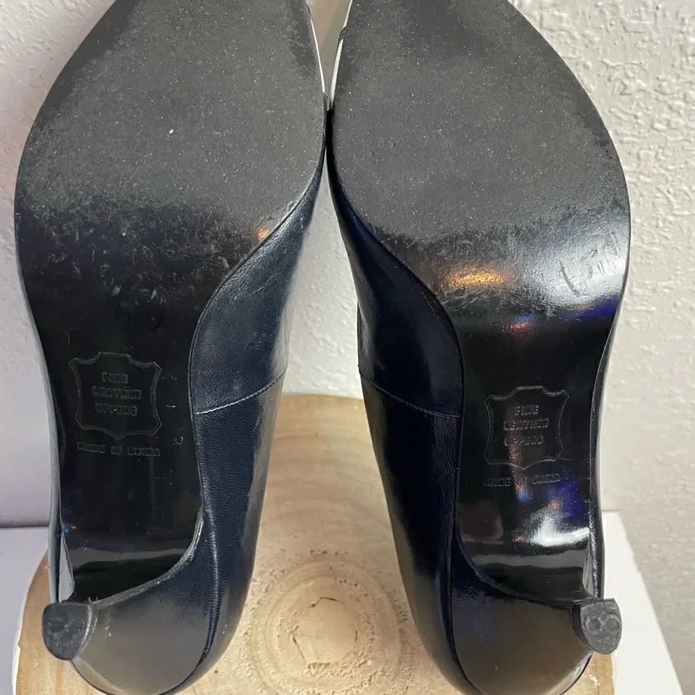 Van Eli East Black And White Leather Heels Size 6.5 M EUC - Picture 5 of 9